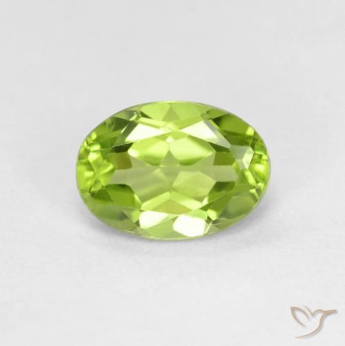 0.93ct 天然 充满活力的绿色 橄榄石, 椭圆形, VS