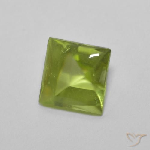 0.83克拉天然橄榄石，正方形，透明