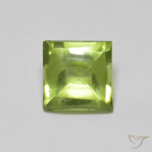 0.74ct 天然 中绿色 橄榄石, 正方形, 透明