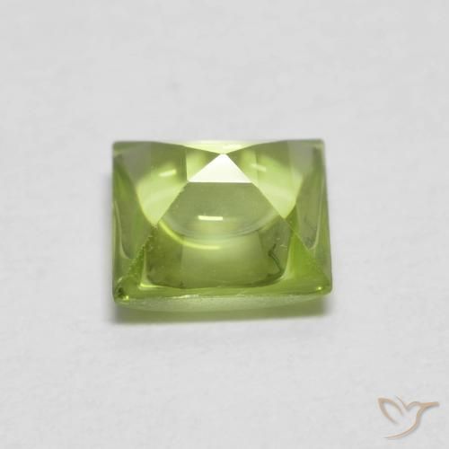 0.78克拉天然橄榄石，正方形，透明