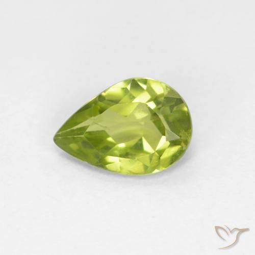 0.66ct 天然 充满活力的绿色 橄榄石, 梨形, VS