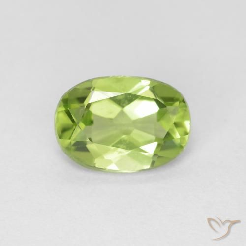 0.86ct 天然 充满活力的绿色 橄榄石, 椭圆形, VVS-VS