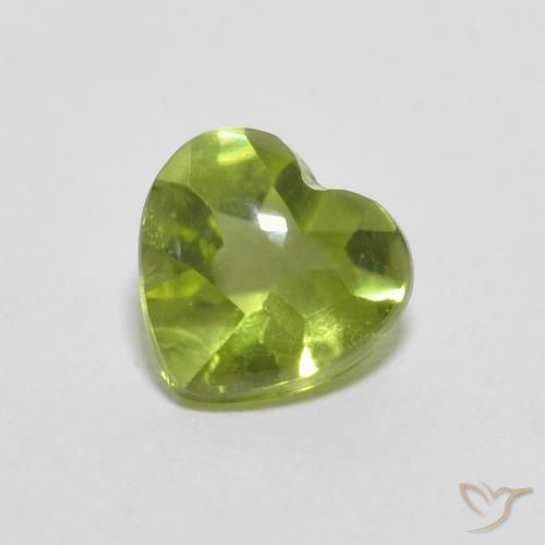 0.84ct 天然 充满活力的绿色 橄榄石, 心形, 透明