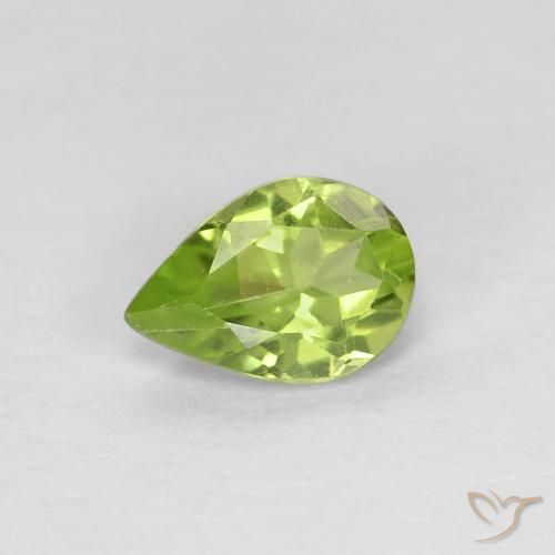 0.67ct 天然 活泼的黄绿色 橄榄石, 梨形, VVS-VS