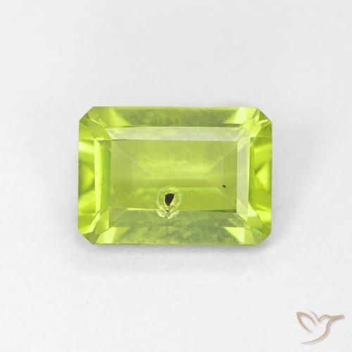 1.04ct 天然 中绿色 橄榄石, 祖母绿式切割, VS-SI