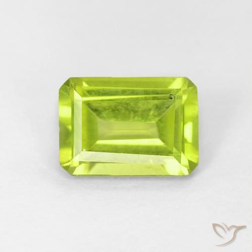 1.02ct 天然 亮绿色 橄榄石, 祖母绿式切割, VS-SI
