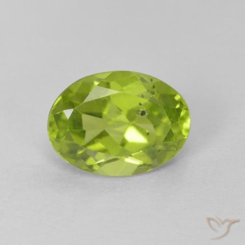 1.36ct 天然 中绿色 橄榄石, 椭圆形, VS