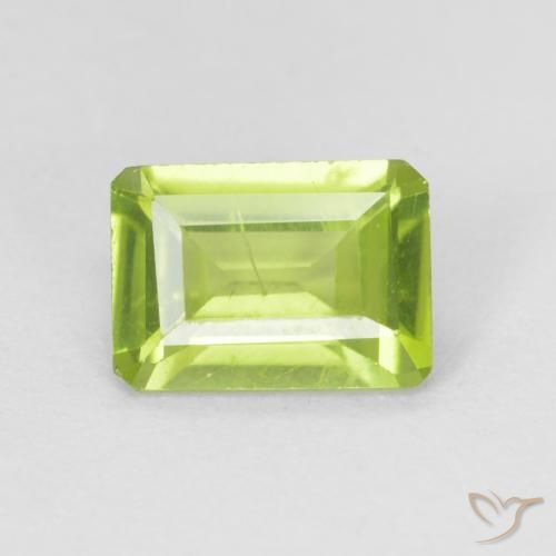 0.97ct 天然 亮绿色 橄榄石, 祖母绿式切割, VS