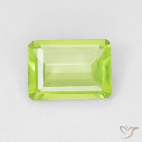 0.85ct 天然 中绿色 橄榄石, 祖母绿式切割, VVS