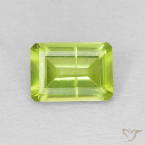 0.98ct 天然 亮绿色 橄榄石, 祖母绿式切割, SI