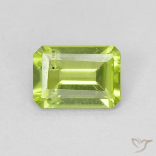 0.96ct 天然 亮绿色 橄榄石, 祖母绿式切割, VS