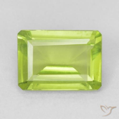 0.95ct 天然 黄绿色 橄榄石, 祖母绿式切割, VVS