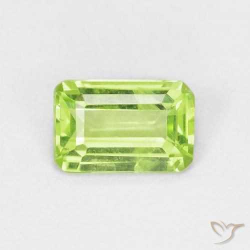 0.54ct 天然 充满活力的绿色 橄榄石, 祖母绿式切割, VS