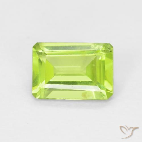 1.03ct 天然 中绿色 橄榄石, 祖母绿式切割, VS
