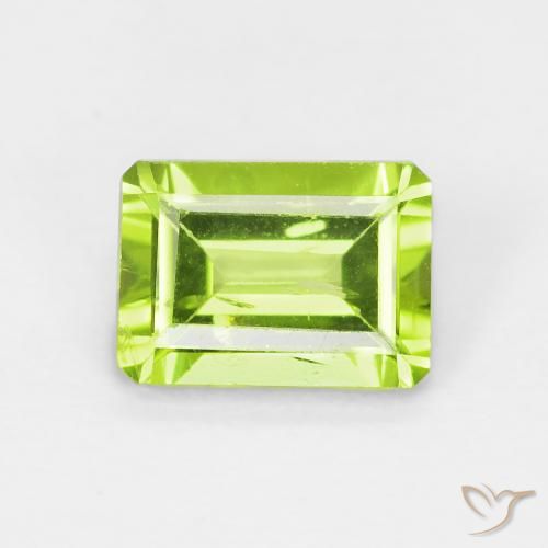 1.08ct 天然 中绿色 橄榄石, 祖母绿式切割, VS