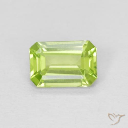 0.55ct 天然 亮绿色 橄榄石, 祖母绿式切割, VS
