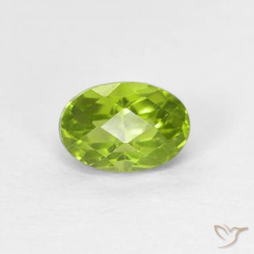 0.66ct 天然 亮绿色 橄榄石, 椭圆形, VVS-VS