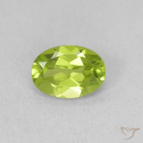 0.95ct 天然 活泼的黄绿色 橄榄石, 椭圆形, VVS-VS