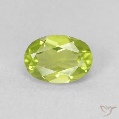 0.93ct 天然 中绿色 橄榄石, 椭圆形, VS