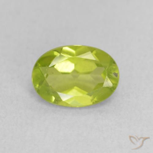 0.87ct 天然 亮绿色 橄榄石, 椭圆形, VS