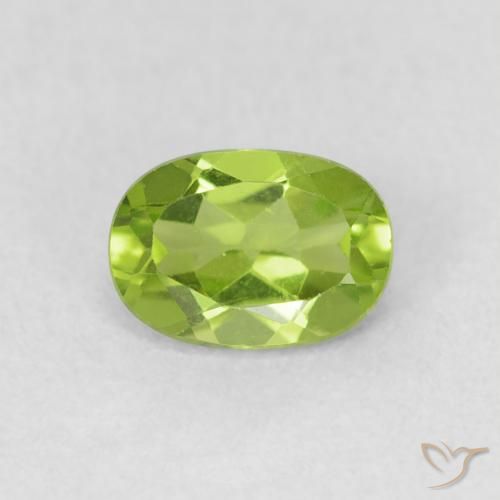 0.96ct 天然 充满活力的绿色 橄榄石, 椭圆形, VS