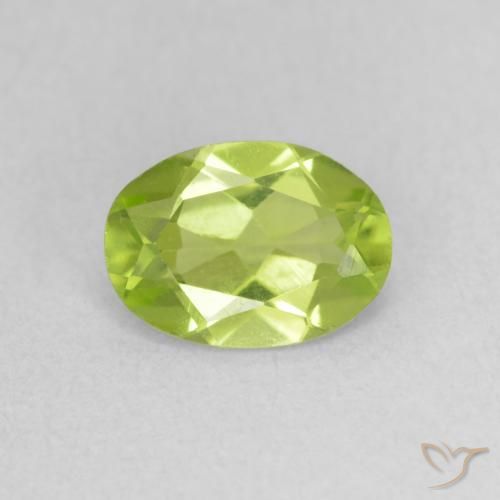 0.76ct 天然 亮绿色 橄榄石, 椭圆形, VS
