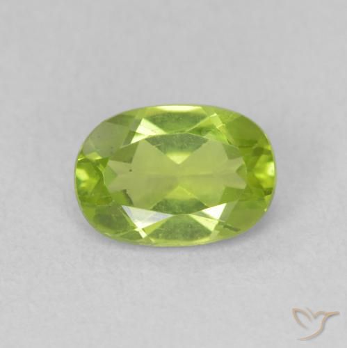 0.93ct 天然 中绿色 橄榄石, 椭圆形, VS