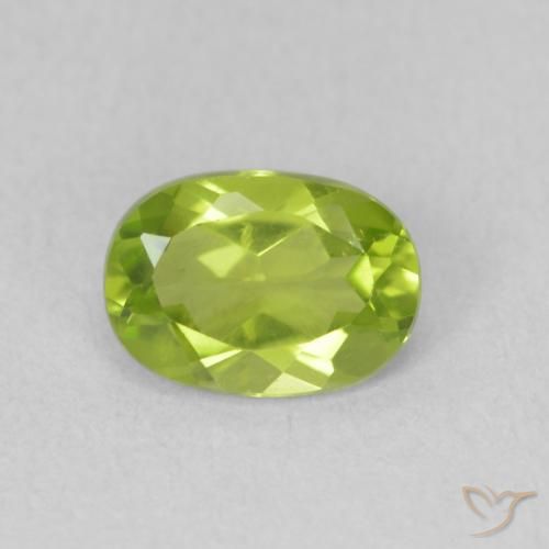 0.92ct 天然 中绿色 橄榄石, 椭圆形, VS