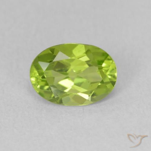 0.92ct 天然 充满活力的绿色 橄榄石, 椭圆形, VS