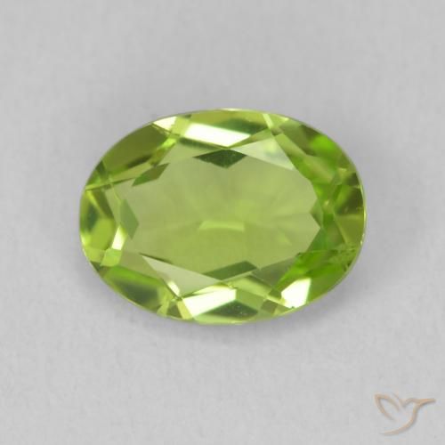 1.18ct 天然 充满活力的绿色 橄榄石, 椭圆形, VS