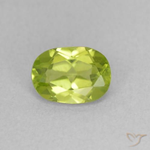 0.94ct 天然 活泼的黄绿色 橄榄石, 椭圆形, VVS-VS