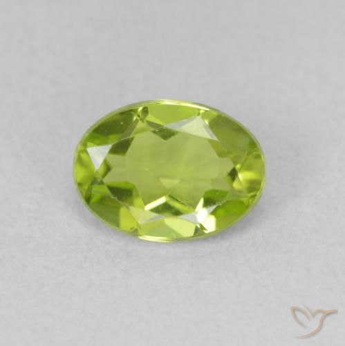 1.07ct 天然 中绿色 橄榄石, 椭圆形, VVS-VS