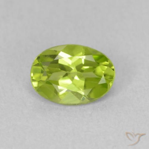 0.87ct 天然 充满活力的绿色 橄榄石, 椭圆形, VVS-VS