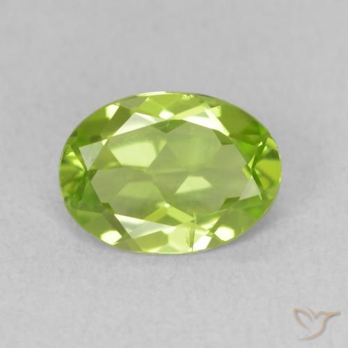1.09ct 天然 充满活力的绿色 橄榄石, 椭圆形, VS