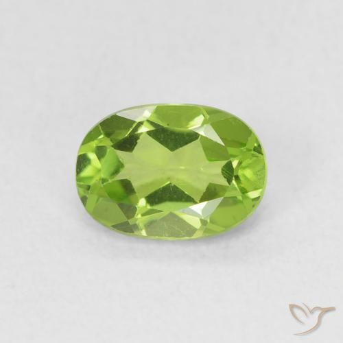 0.96ct 天然 中绿色 橄榄石, 椭圆形, VVS-VS