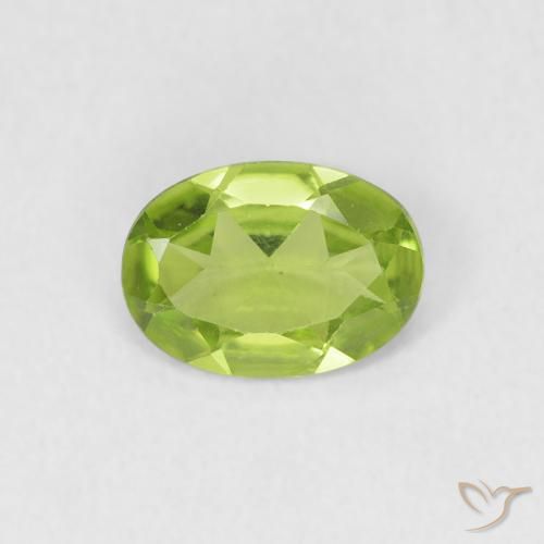 0.71ct 天然 中绿色 橄榄石, 椭圆形, VVS-VS
