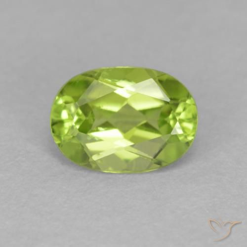 0.90ct 天然 亮绿色 橄榄石, 椭圆形, VS