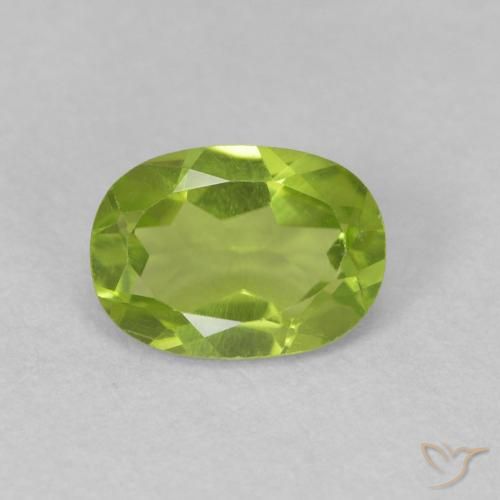 0.86ct 天然 充满活力的绿色 橄榄石, 椭圆形, VVS
