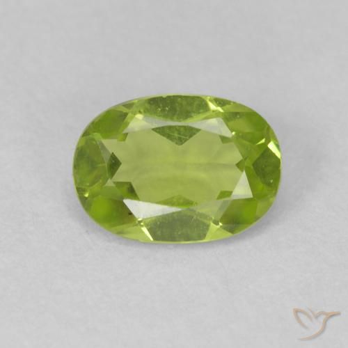 0.88ct 天然 中绿色 橄榄石, 椭圆形, VVS