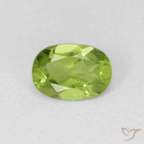 0.88ct 天然 中绿色 橄榄石, 椭圆形, VVS-VS