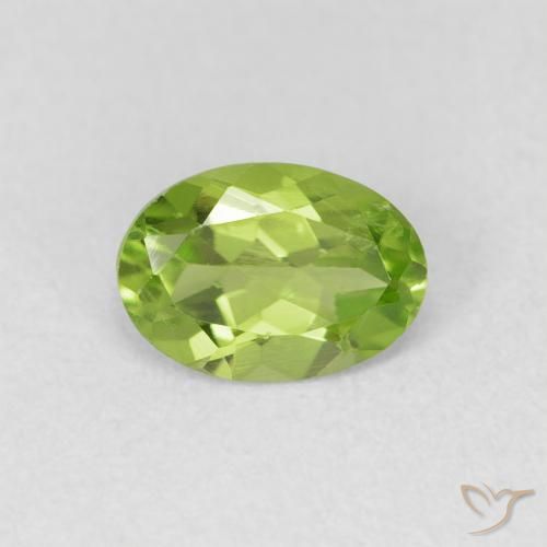 0.84ct 天然 中绿色 橄榄石, 椭圆形, VVS-VS