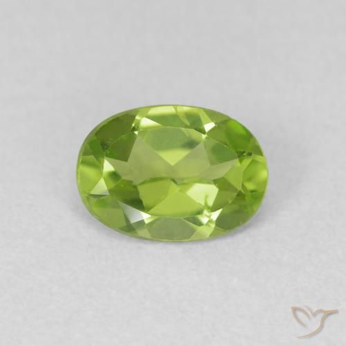0.77ct 天然 充满活力的绿色 橄榄石, 椭圆形, VVS-VS