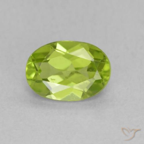 0.92ct 天然 中绿色 橄榄石, 椭圆形, VS