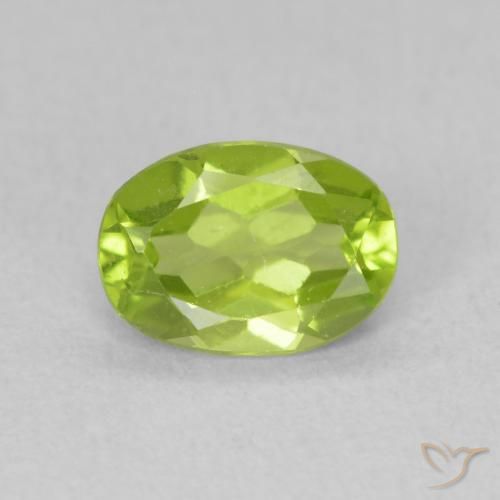 0.86ct 天然 充满活力的绿色 橄榄石, 椭圆形, VS