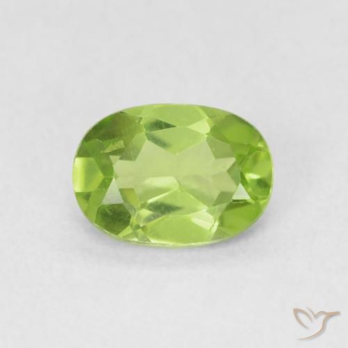 0.90ct 天然 亮绿色 橄榄石, 椭圆形, VS