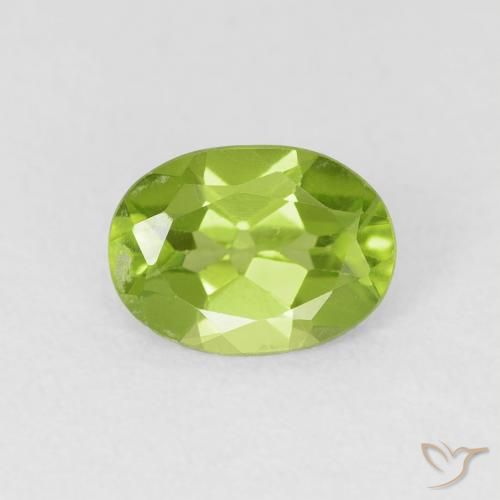0.83ct 天然 充满活力的绿色 橄榄石, 椭圆形, VS