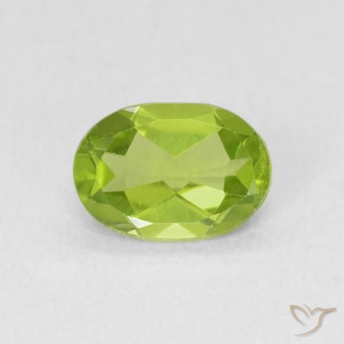 0.78ct 天然 充满活力的绿色 橄榄石, 椭圆形, VS