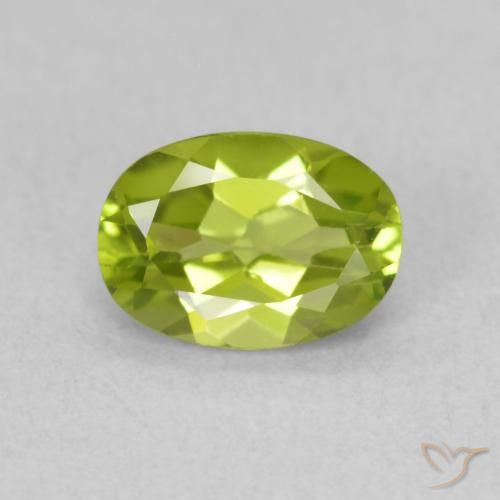 0.90ct 天然 中绿色 橄榄石, 椭圆形, VS
