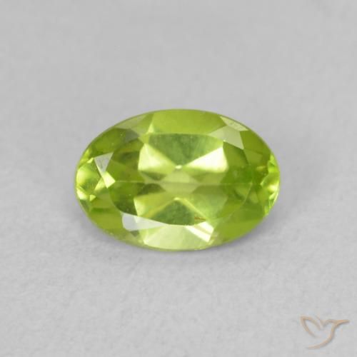 0.72ct 天然 亮绿色 橄榄石, 椭圆形, VVS-VS