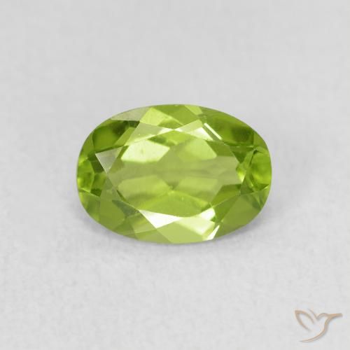 0.88ct 天然 充满活力的绿色 橄榄石, 椭圆形, VS